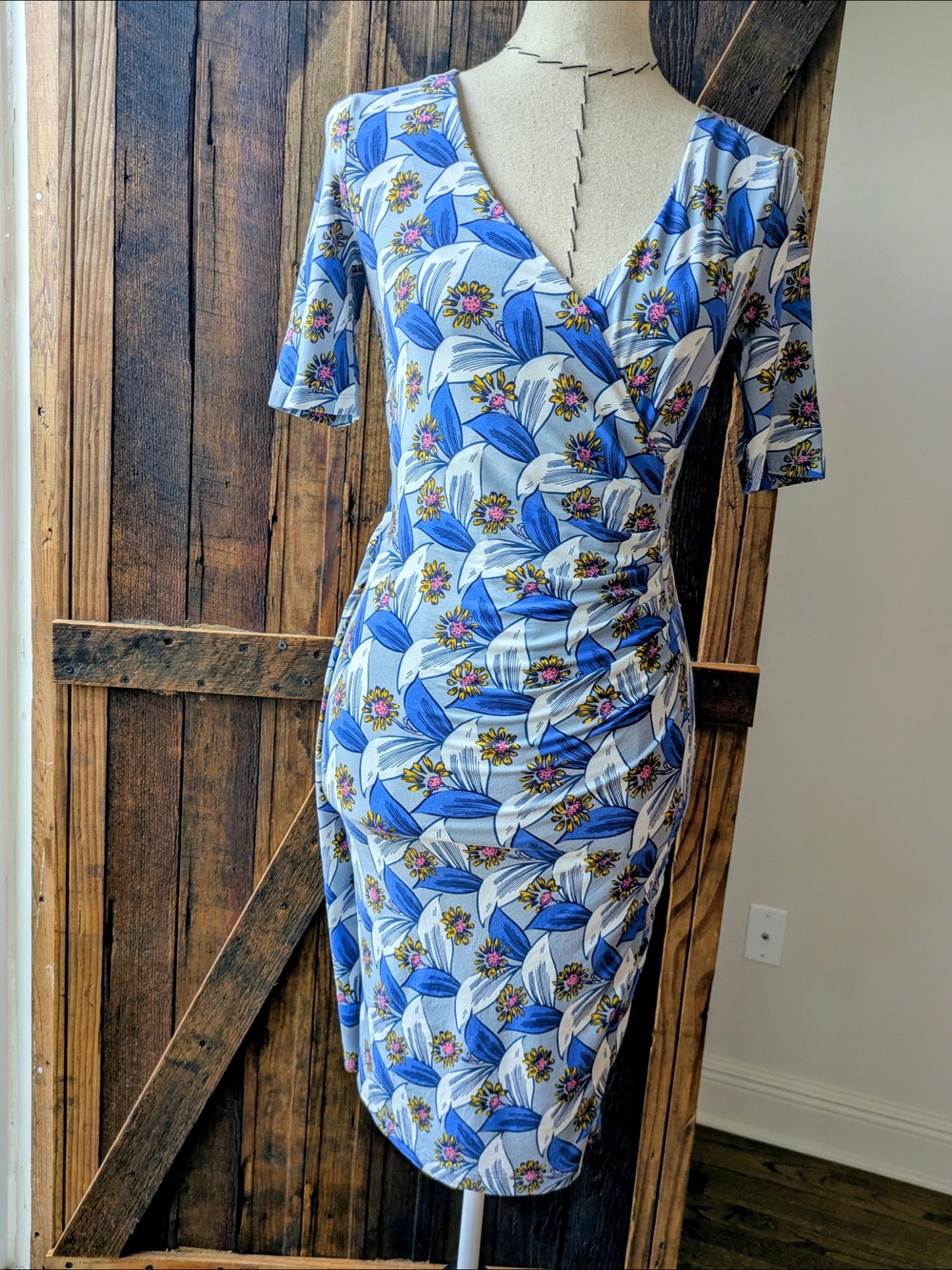 Mini Boden Blue and White Floral V-Neck Ruched Midi Dress